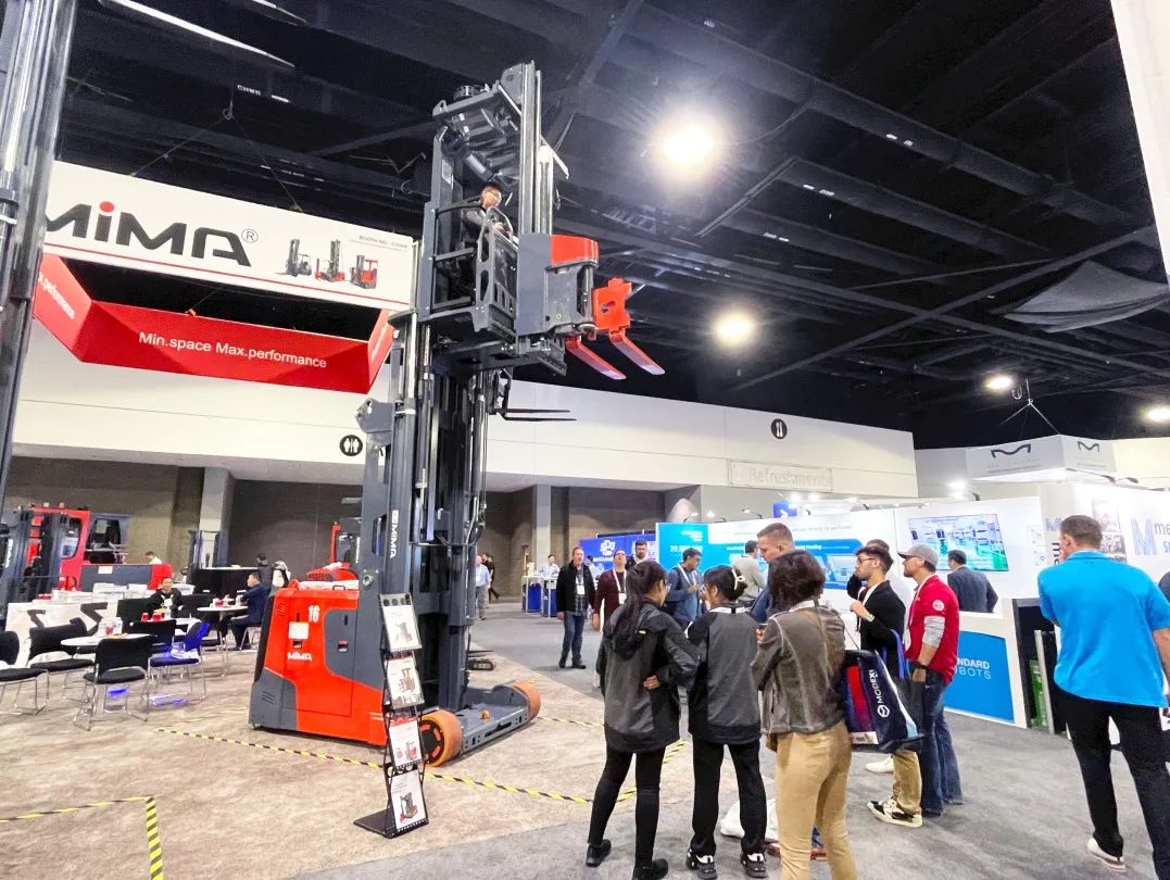 米瑪電動叉車展會6.jpg 米瑪電動叉車展會6.jpg